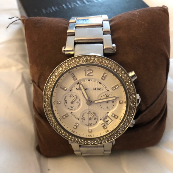 Michael kors watch - Picture 4 of 7